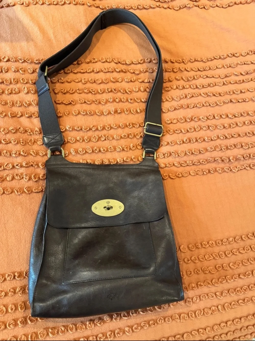 Mulberry Dark Brown Leather Messenger Bag with Gold Turn-Lock